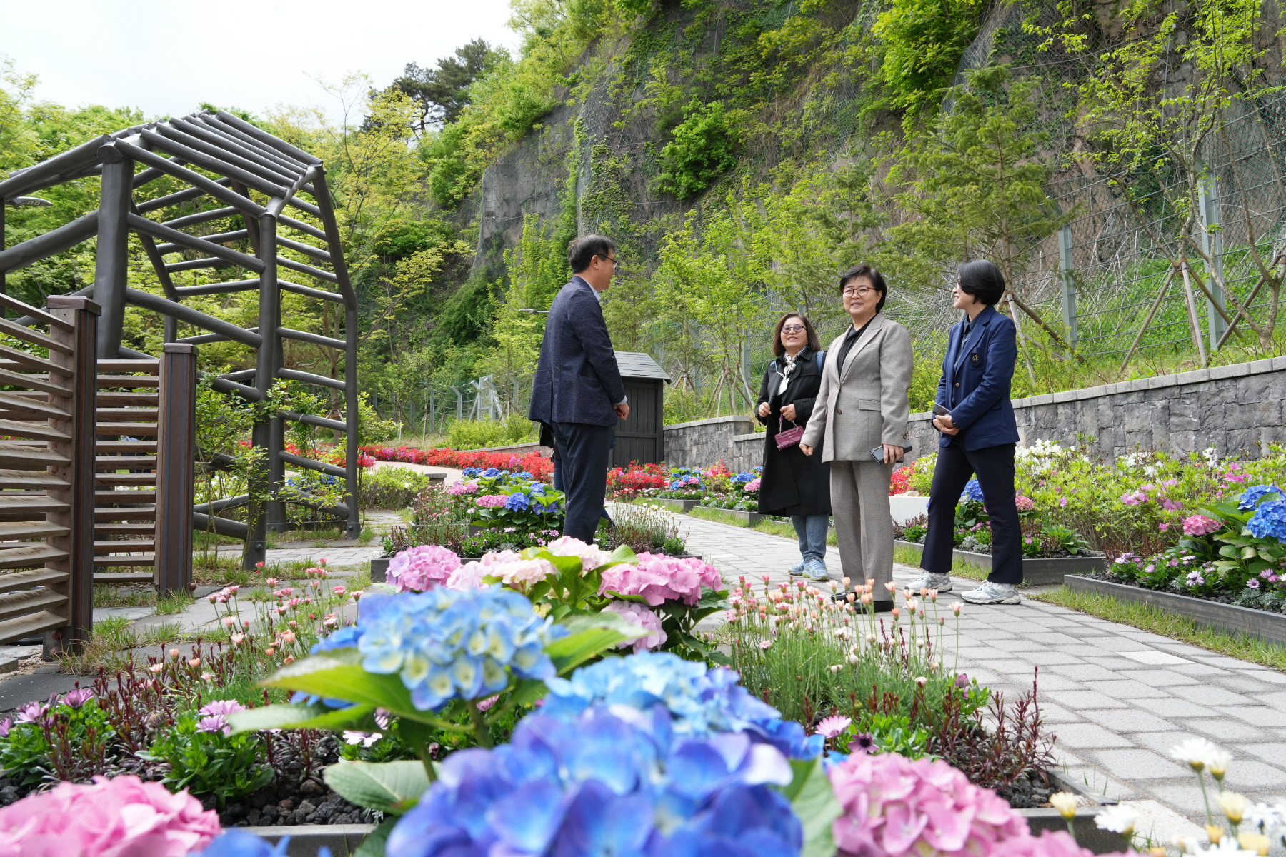 숲속 북카페 산수유 개소식