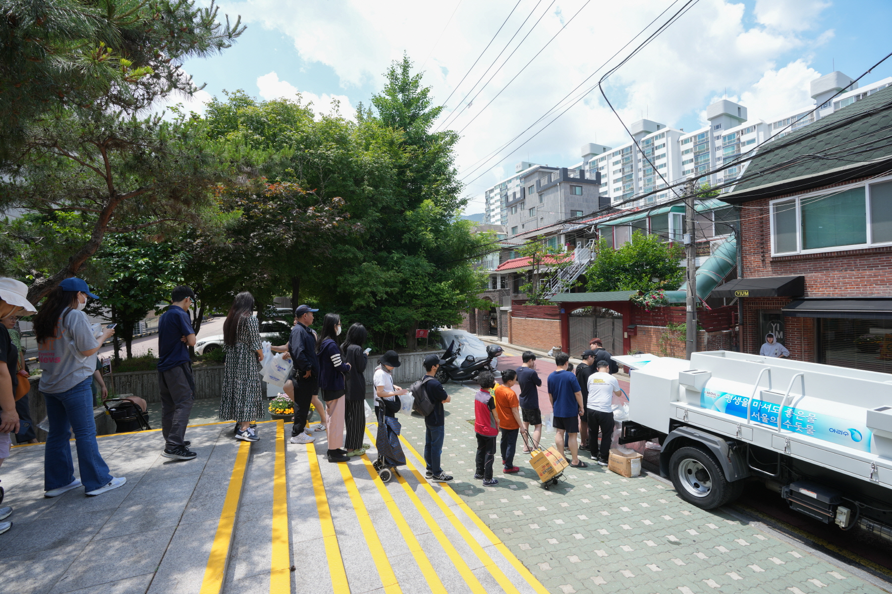 국립재활원 앞 사거리 수도관 파손 현장 시찰