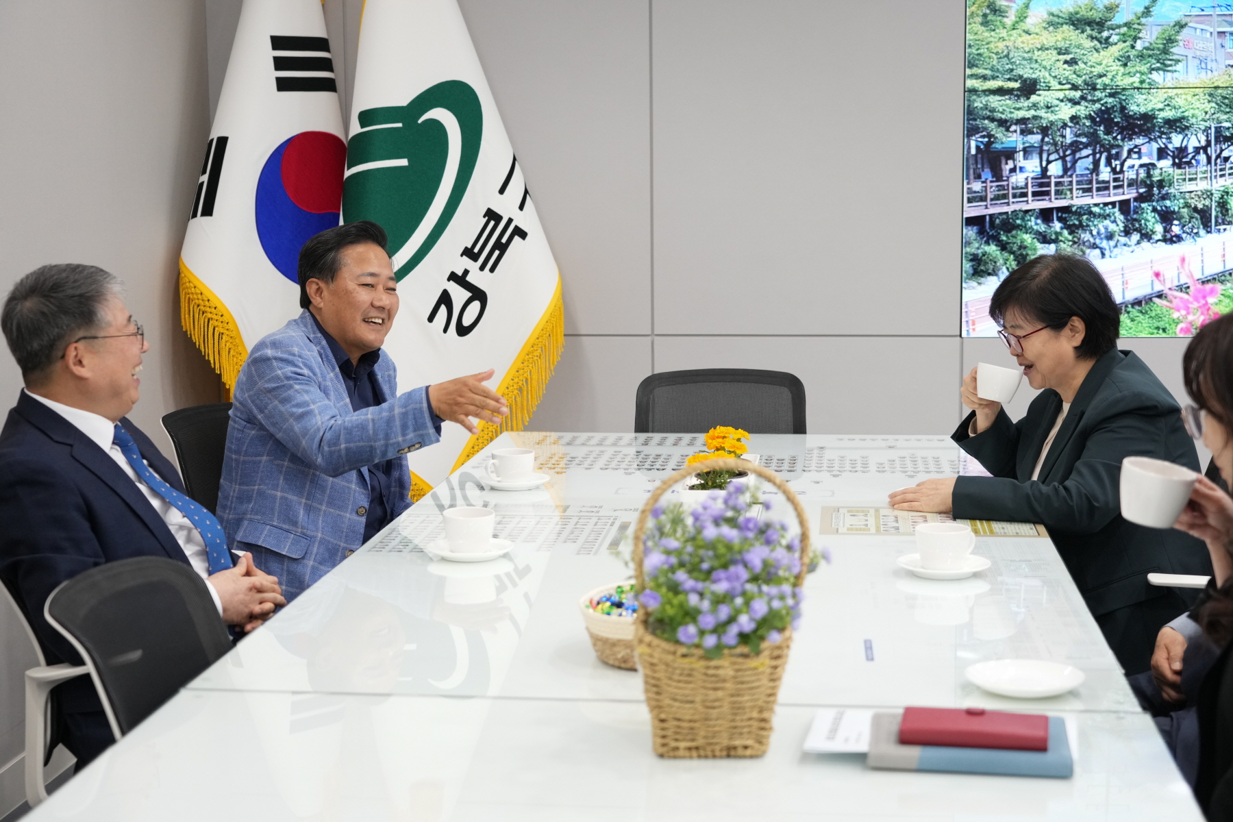 제 1회 어린이날 축제 후원금 전달식